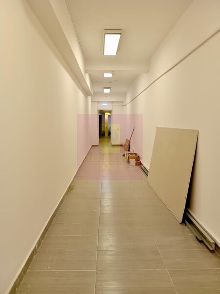 Spatiu Demisol 106 mp | Intrare Separata + Toate Utilitatile Incluse